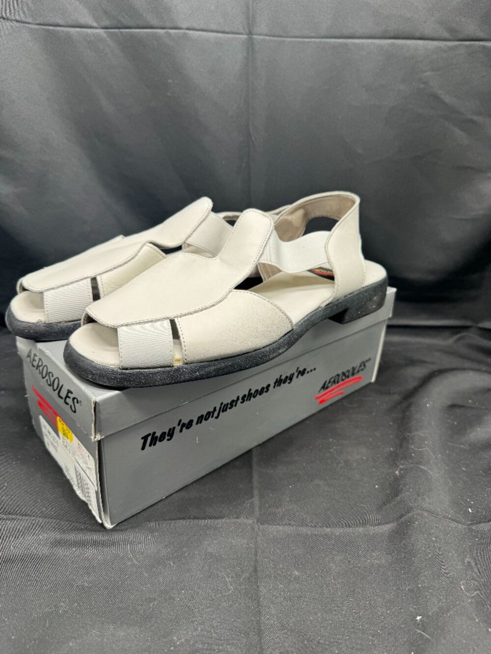 New in Box White Aerosoles 4Give Fishermans Women's Casual Sandals Size 9